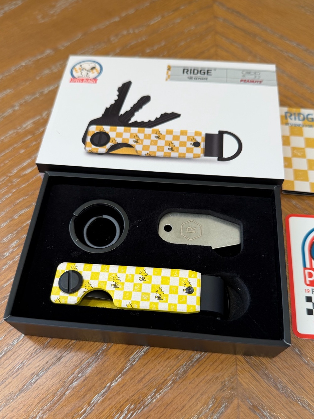 NEW Ridge x Peanuts Checkerboard Speed Club Keycase - Picture 3 of 7